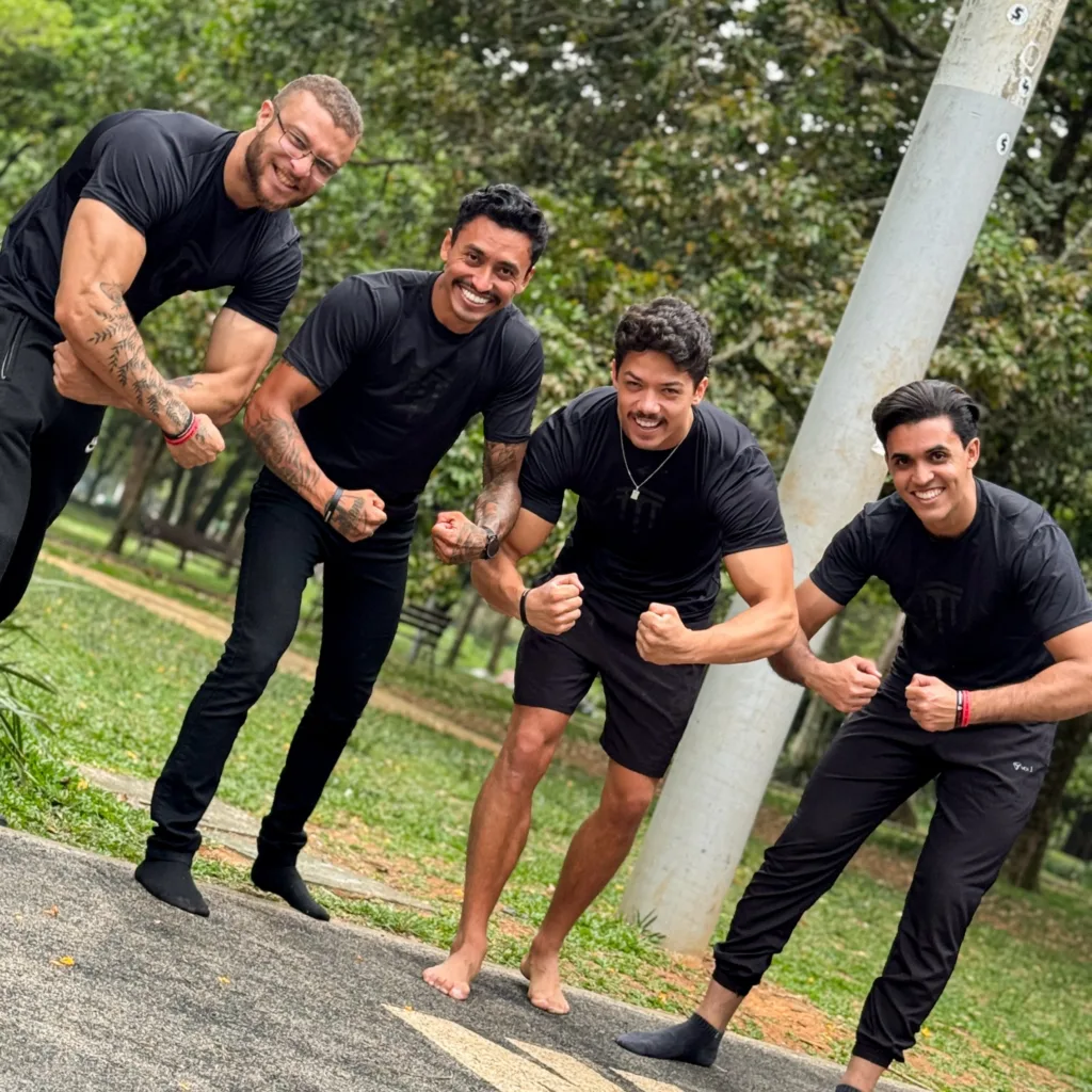 Treino em grupo no parque